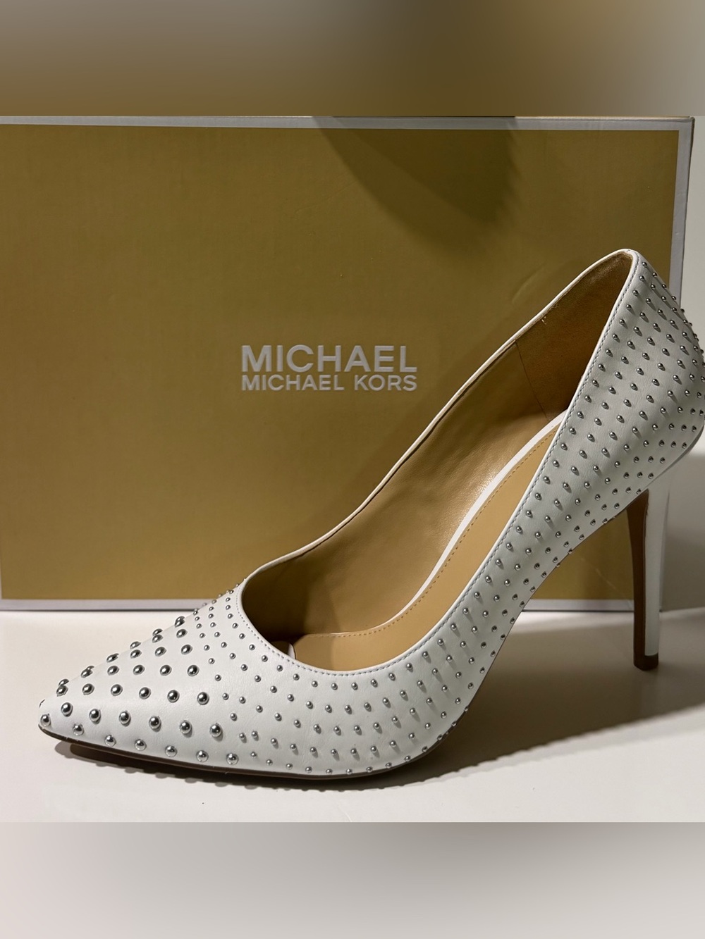 NIB Michael Kors Claire Pumps Optic White Studded Leather Heels Size 9M